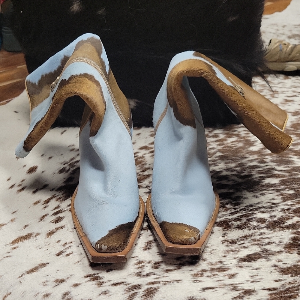 Stylish Blue and Brown Women's Boots